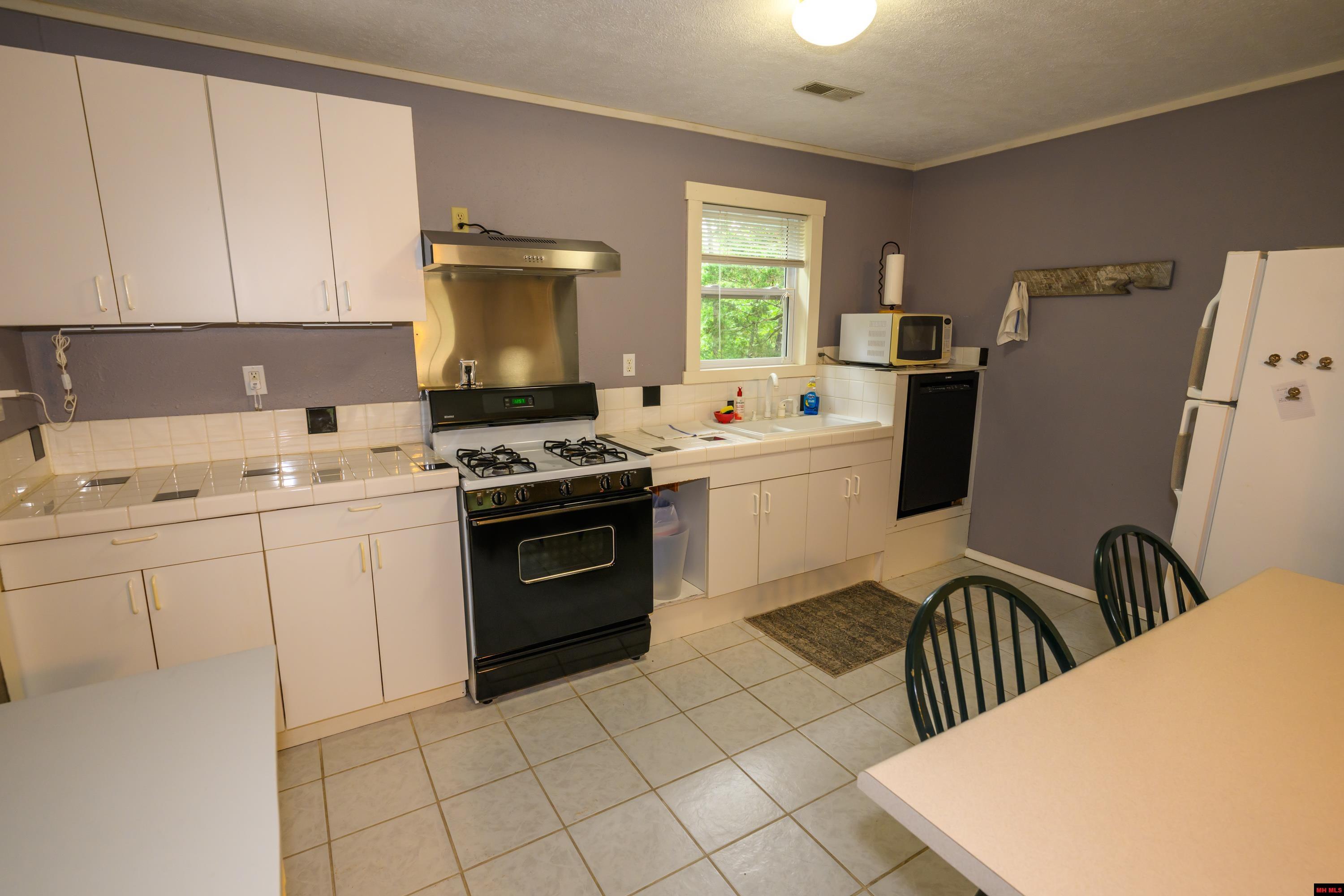 706 BLACKJACK TRAIL Mountain Home, AR