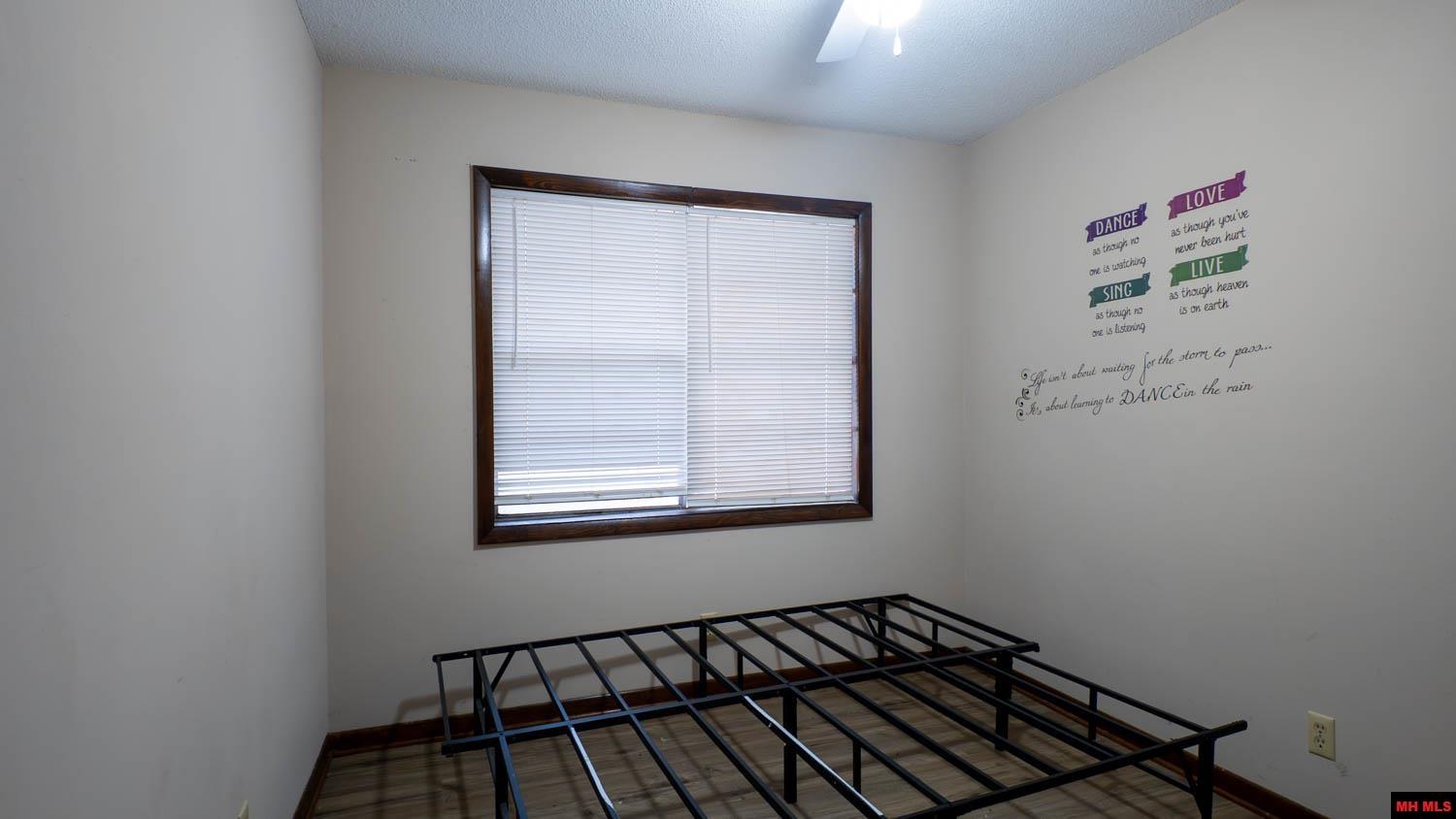 439 HALEY STREET Melbourne, AR