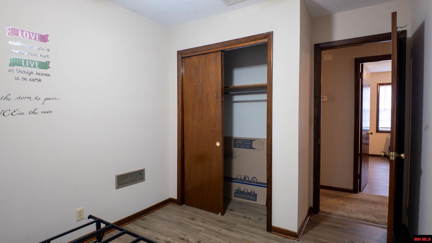 439 HALEY STREET Melbourne, AR