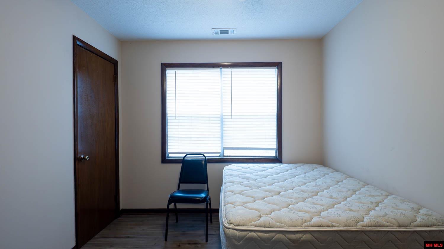 439 HALEY STREET Melbourne, AR