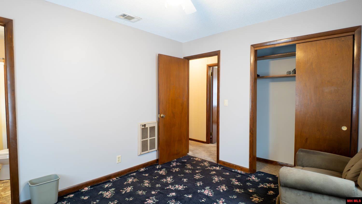 439 HALEY STREET Melbourne, AR