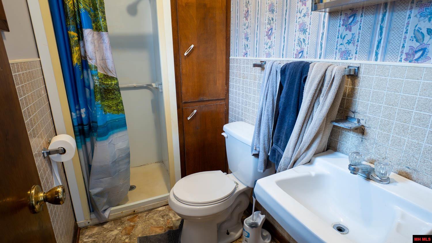 439 HALEY STREET Melbourne, AR