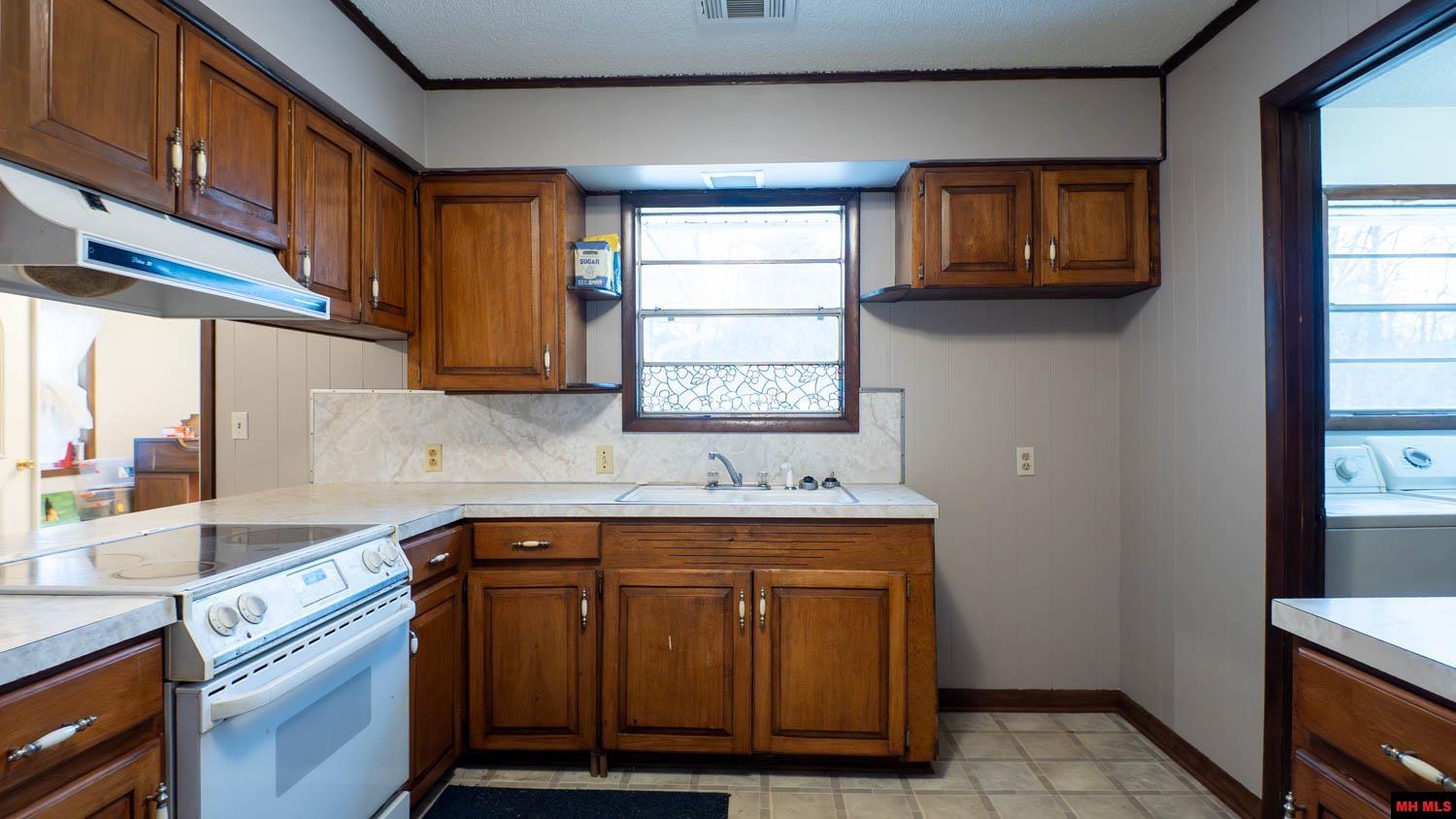 439 HALEY STREET Melbourne, AR