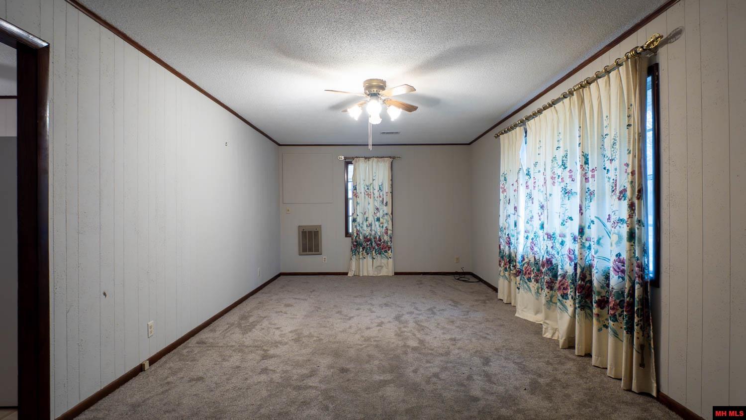 439 HALEY STREET Melbourne, AR