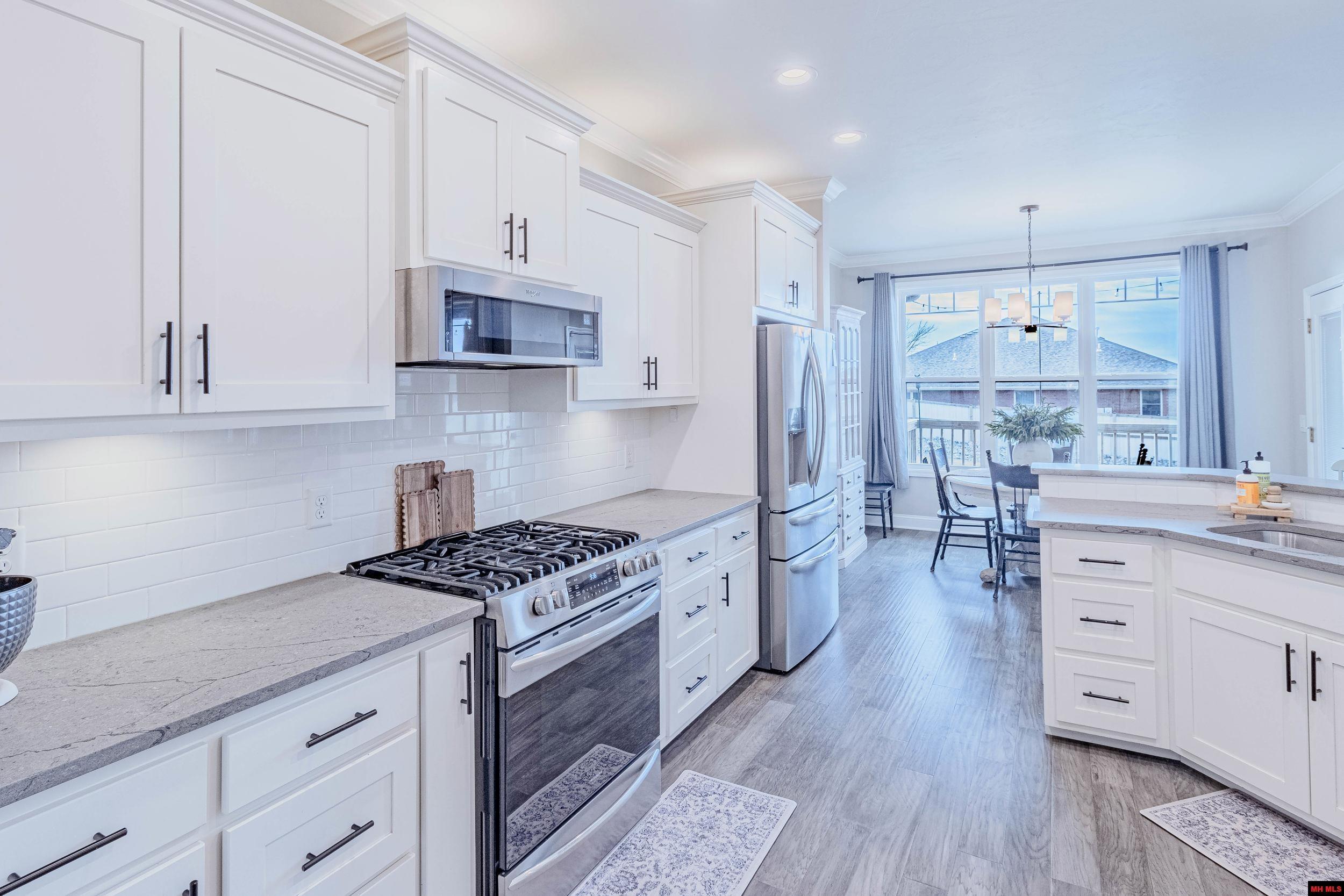 1216 Chestnut Hills Drive