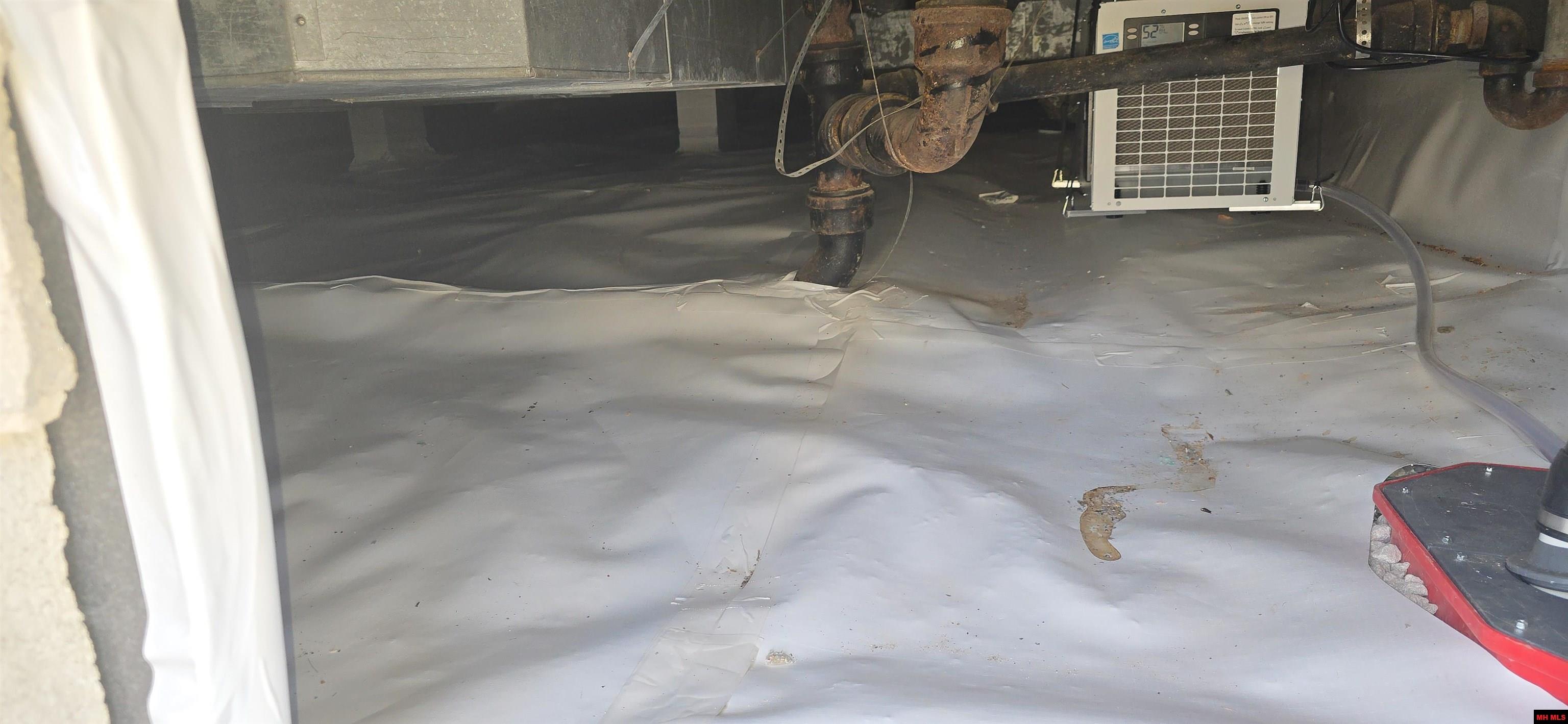 1095 Hickory Flats Lane