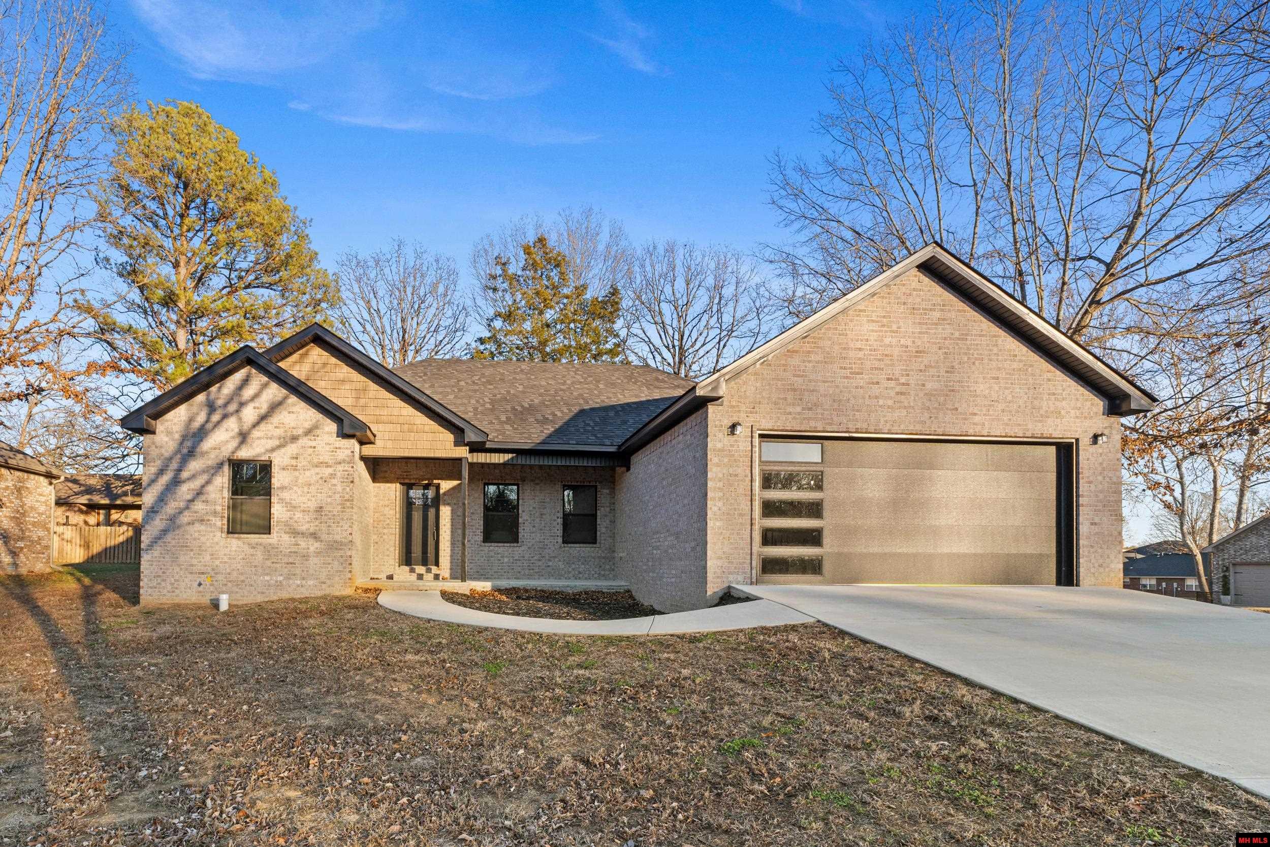 1368 Hampshire Circle