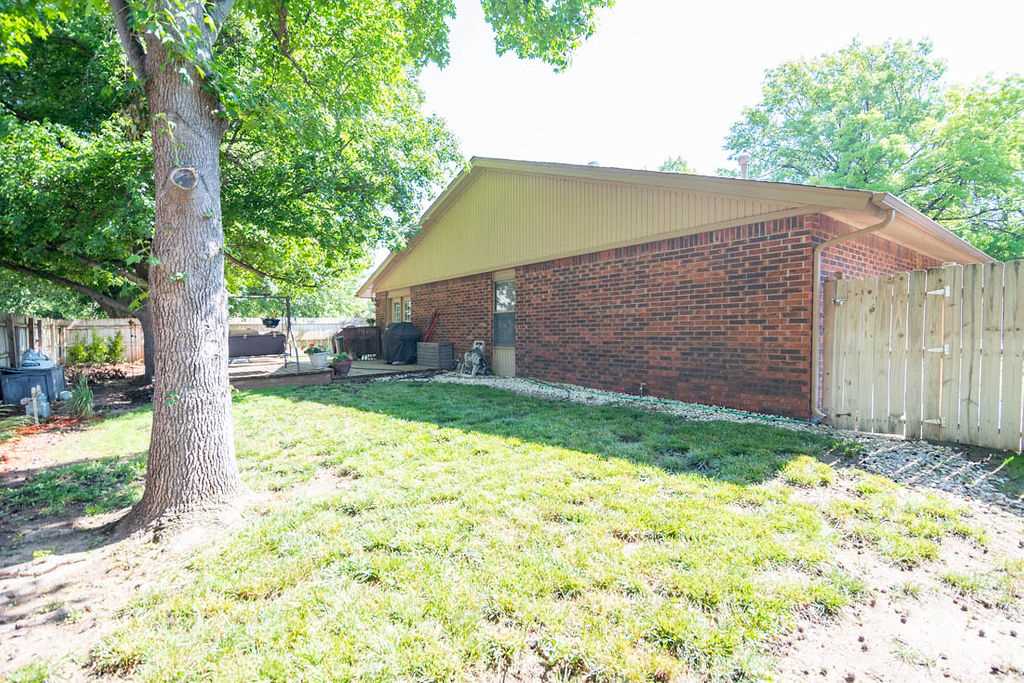 2102 Heather Ridge