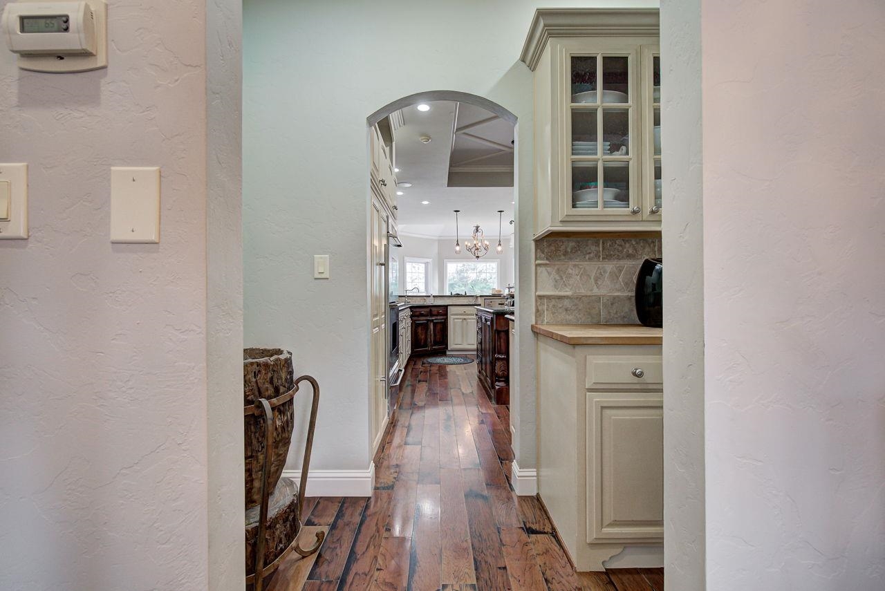 36 Wilderness Rd