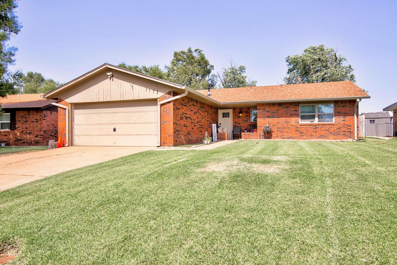 1173 Hillside Dr