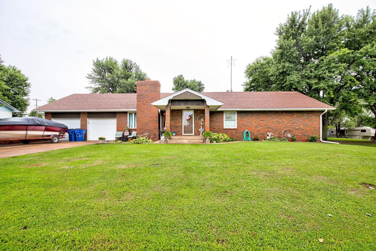 320 W 5th st