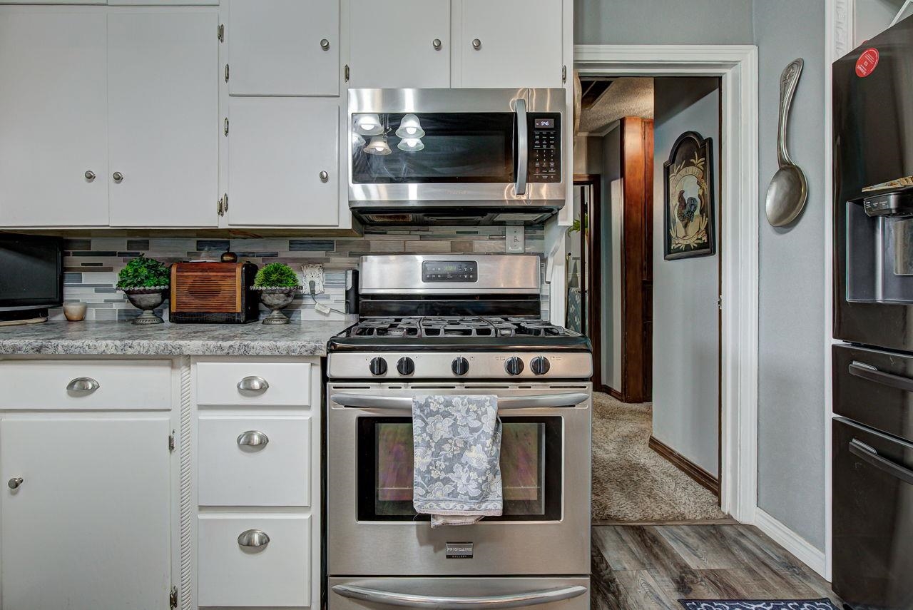 320 W 5th st