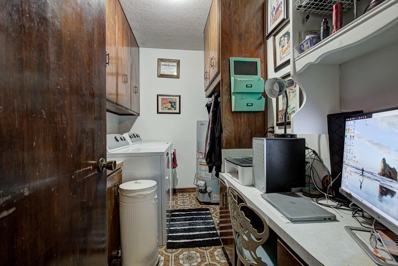 320 W 5th st
