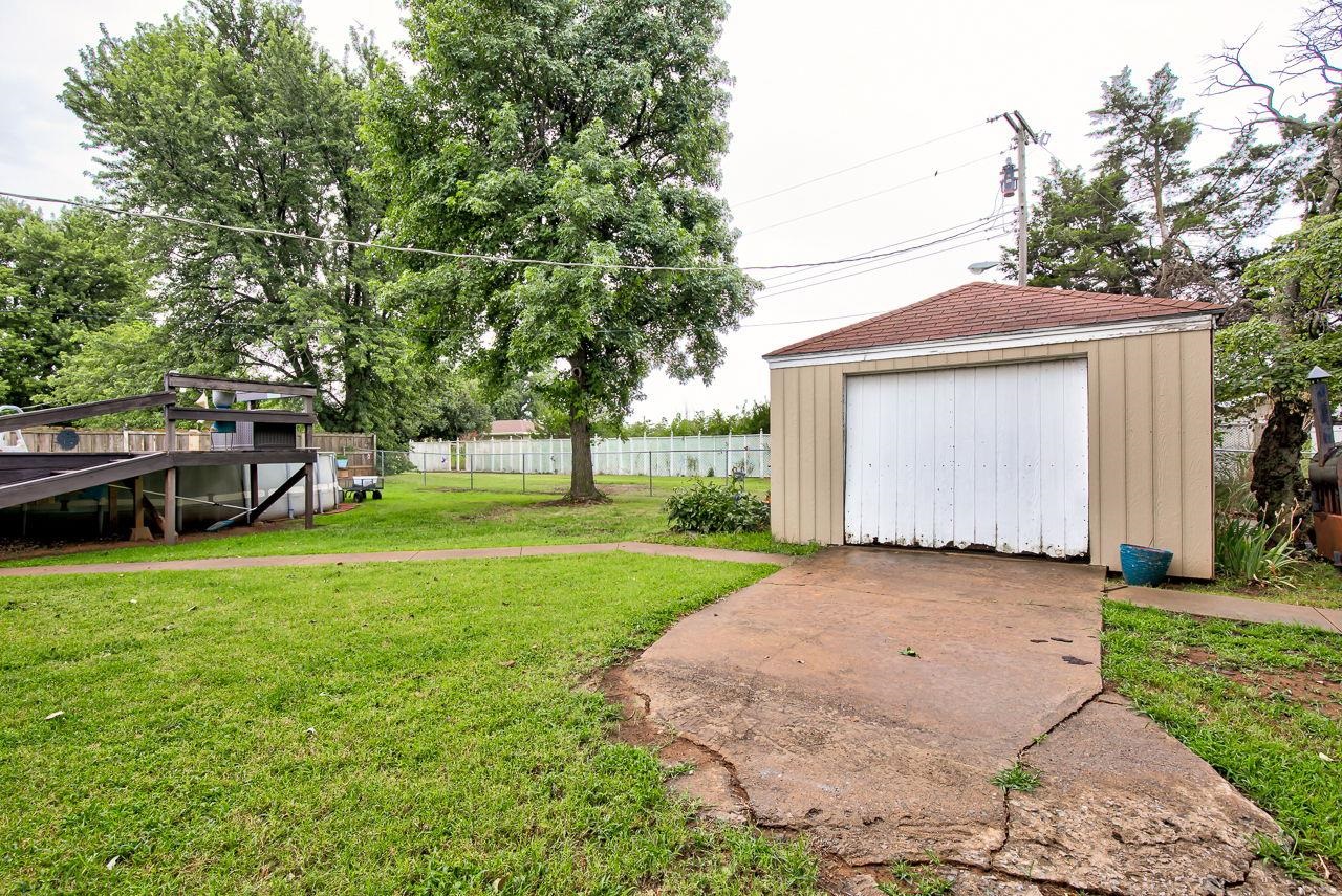 320 W 5th st