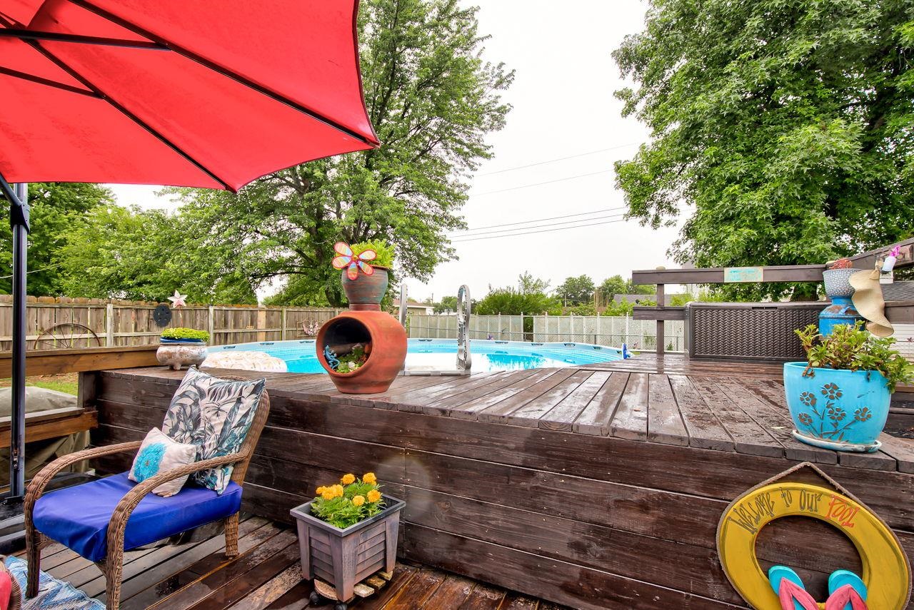 320 W 5th st