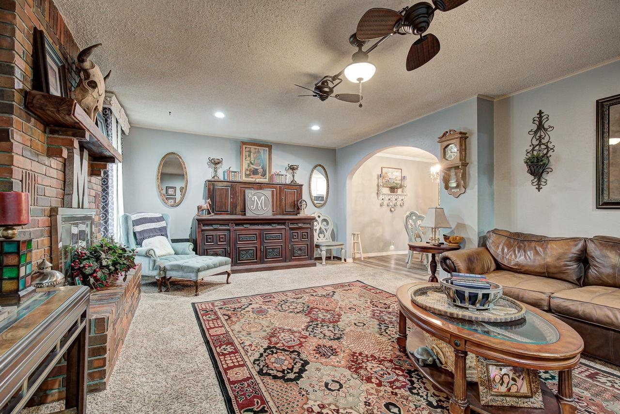 320 W 5th st