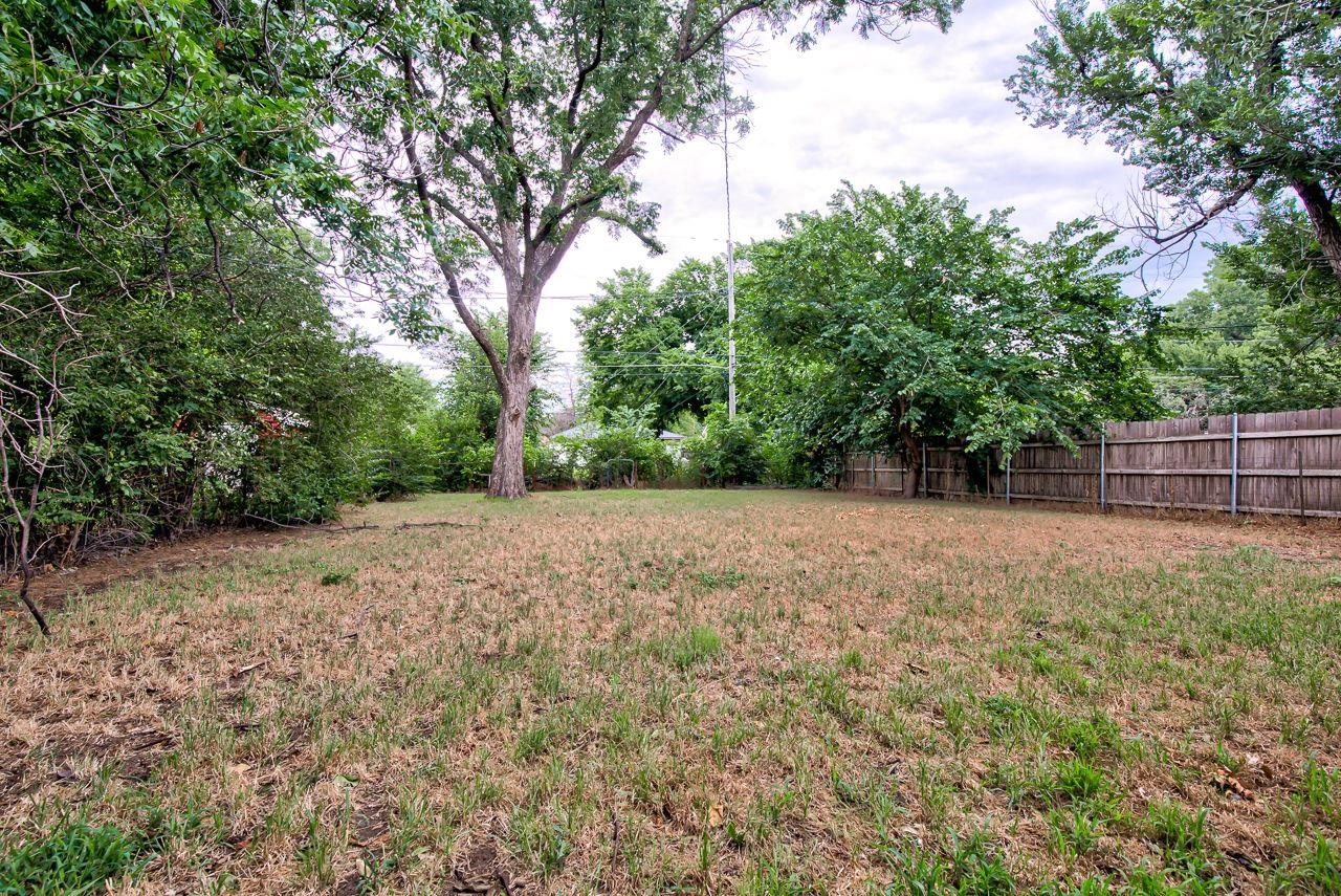 2610 W Oklahoma Ave