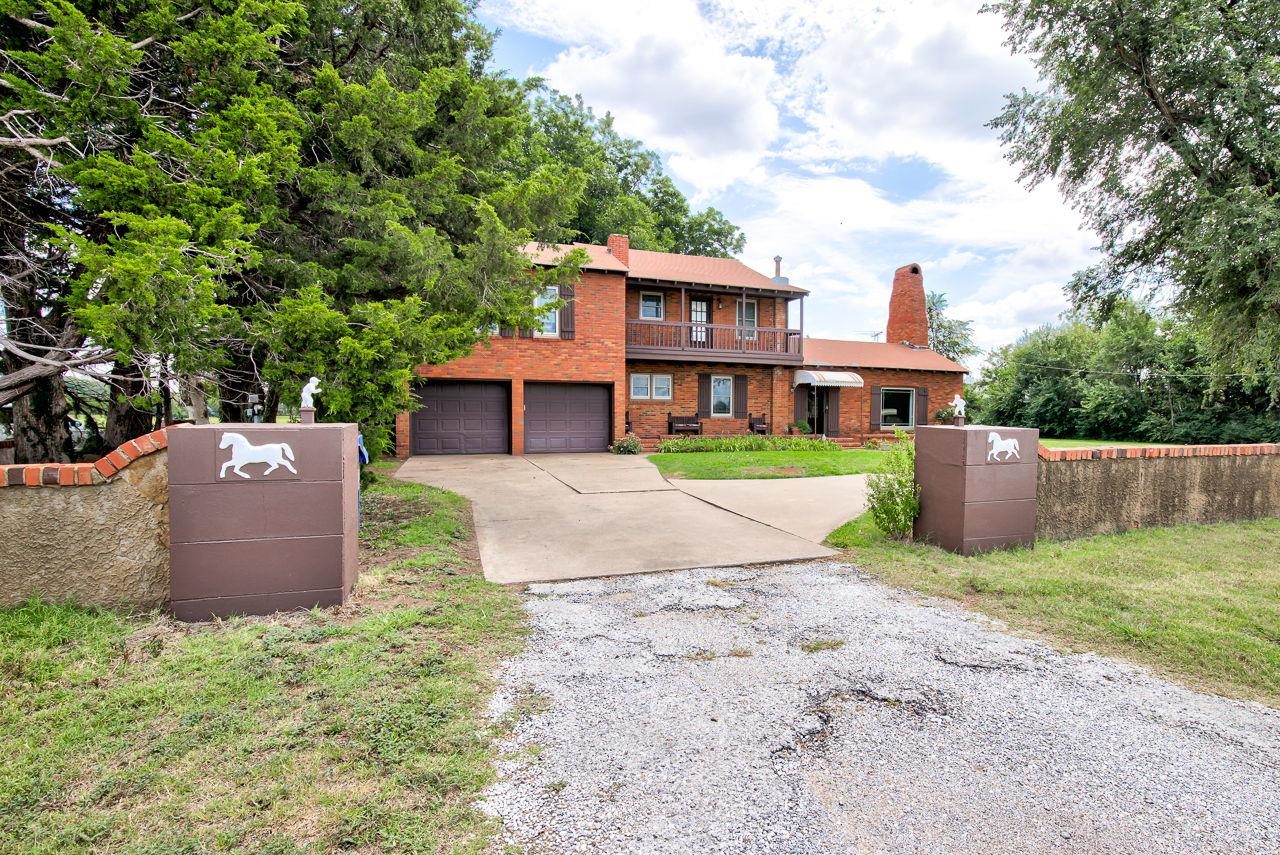 6115 Memorial Dr
