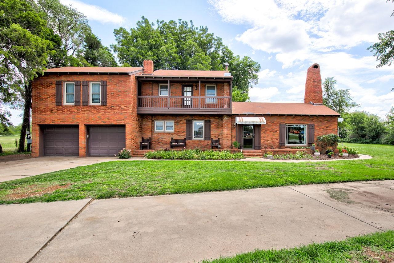 6115 Memorial Dr