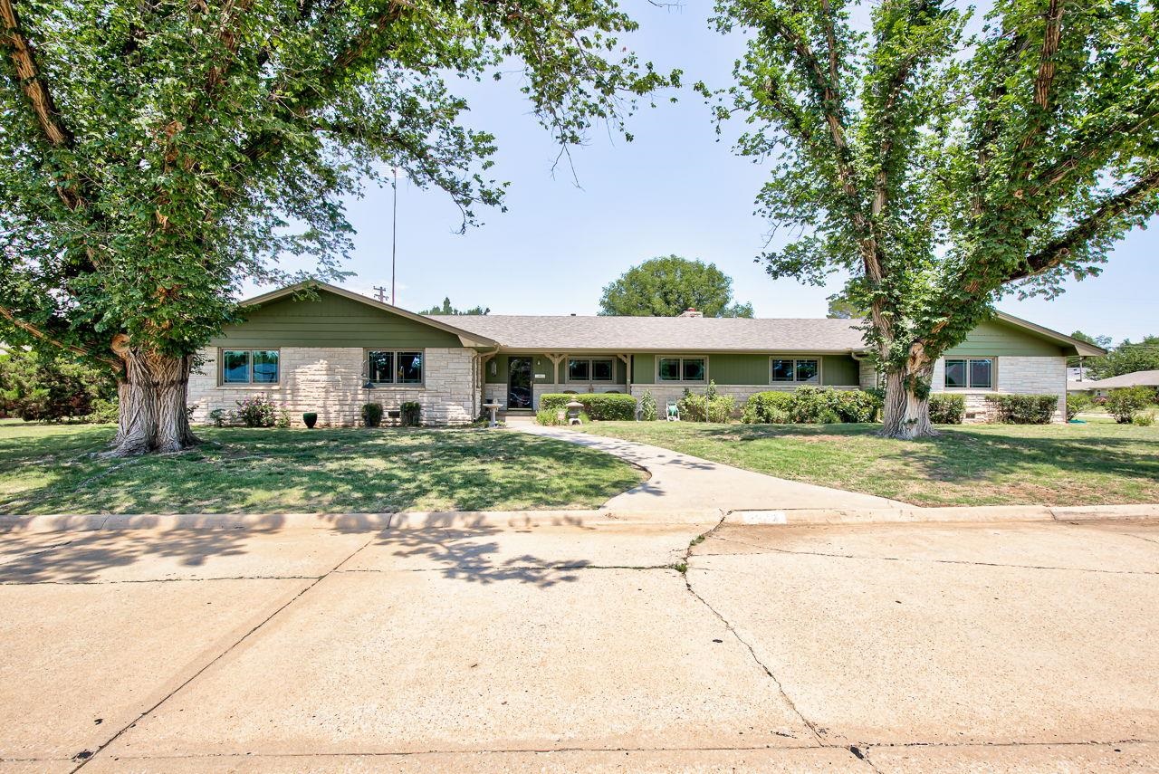 1502 Ramona Dr