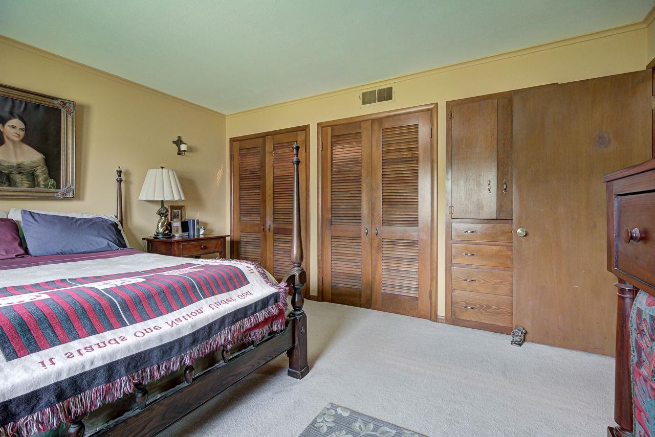 1502 Ramona Dr
