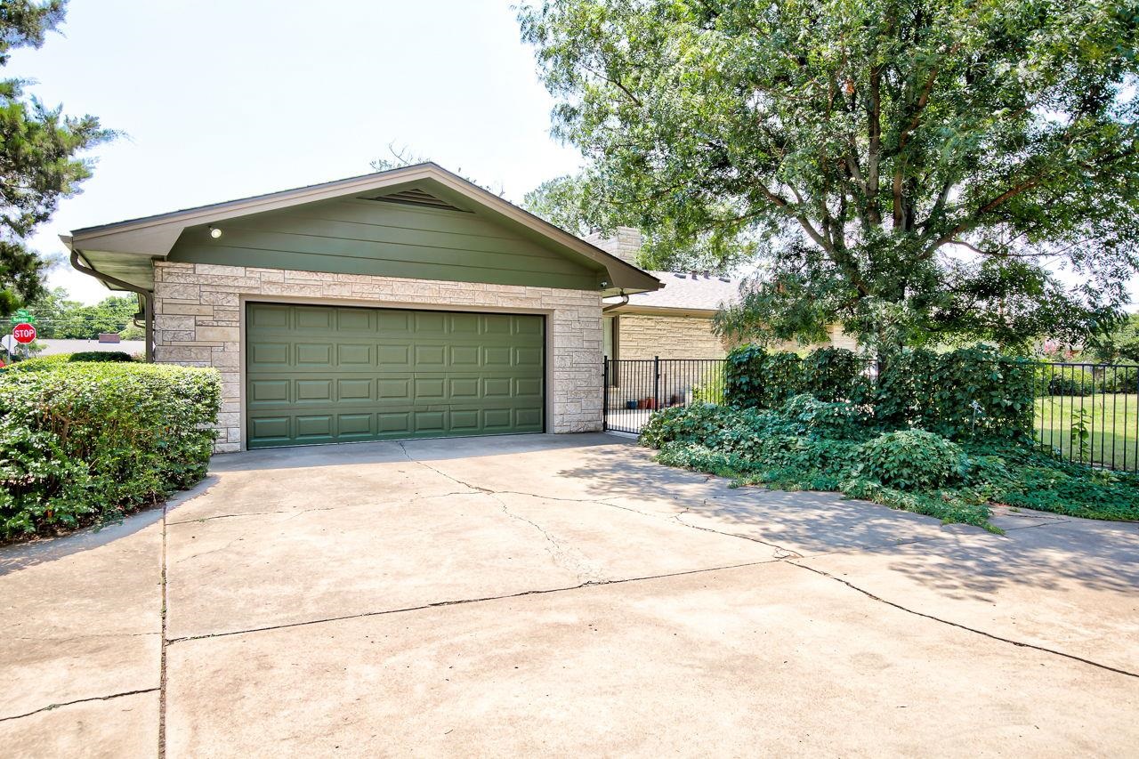 1502 Ramona Dr