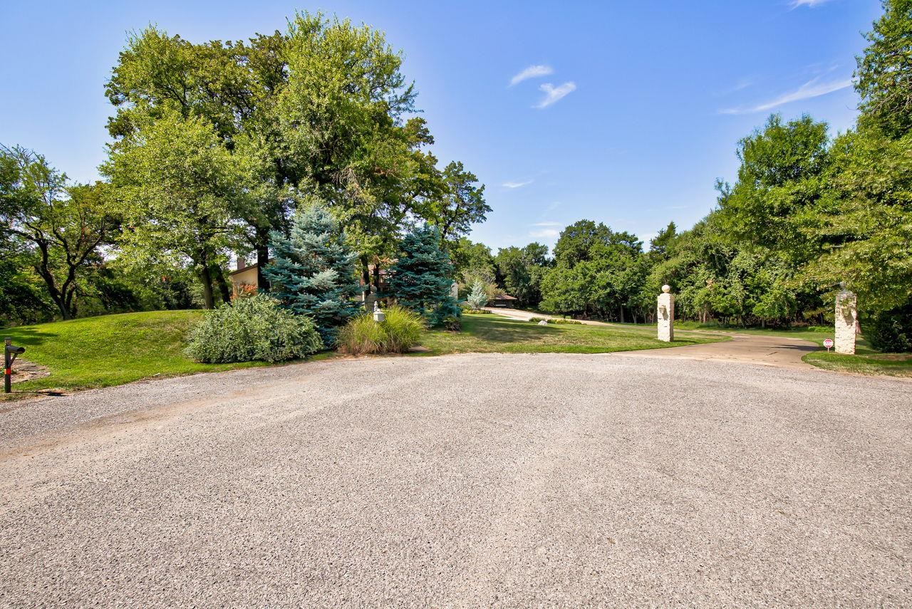 5 Woodland Trail