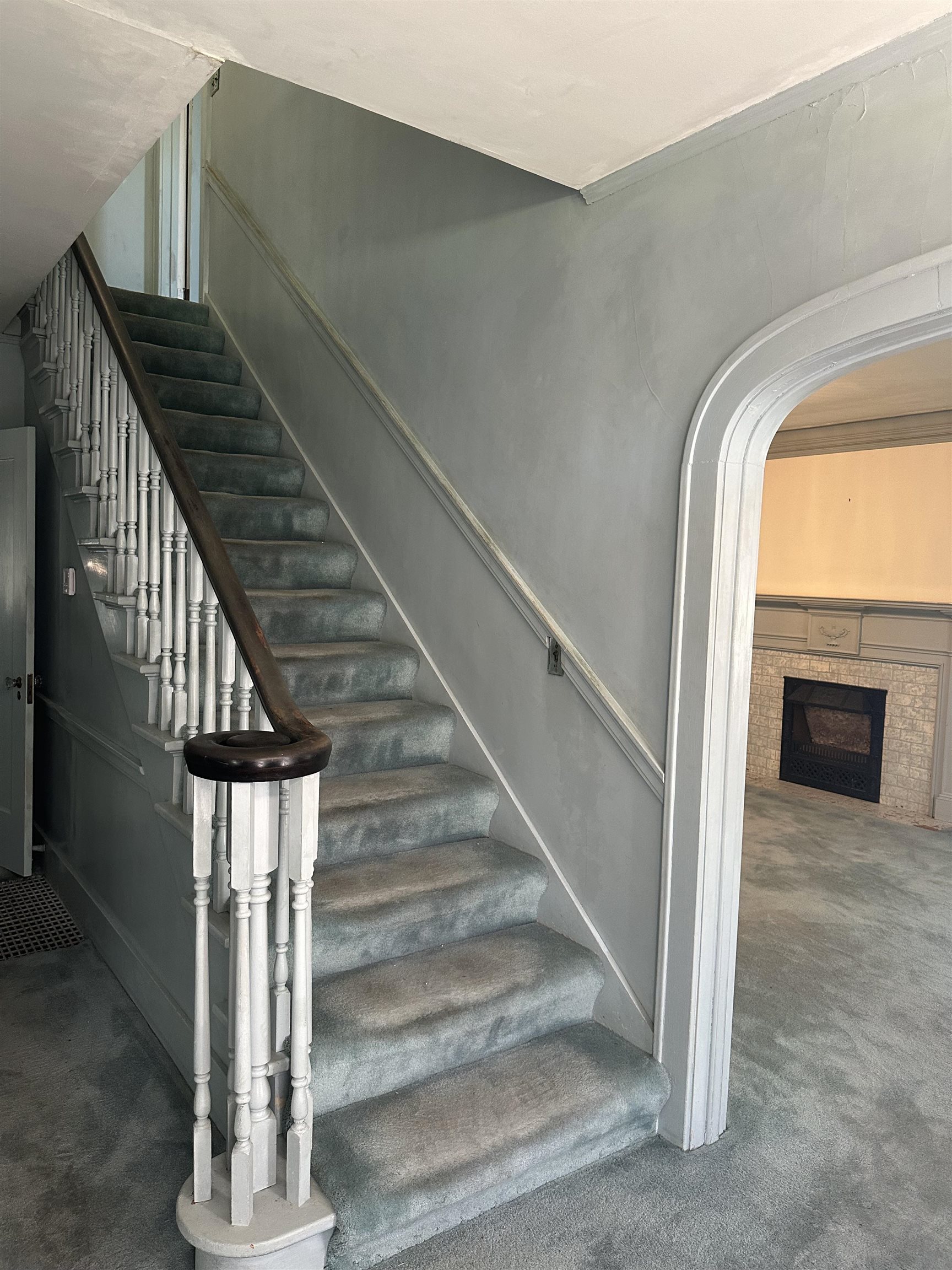 1002 W Wabash