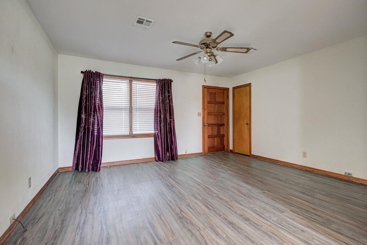 1210 S Adams