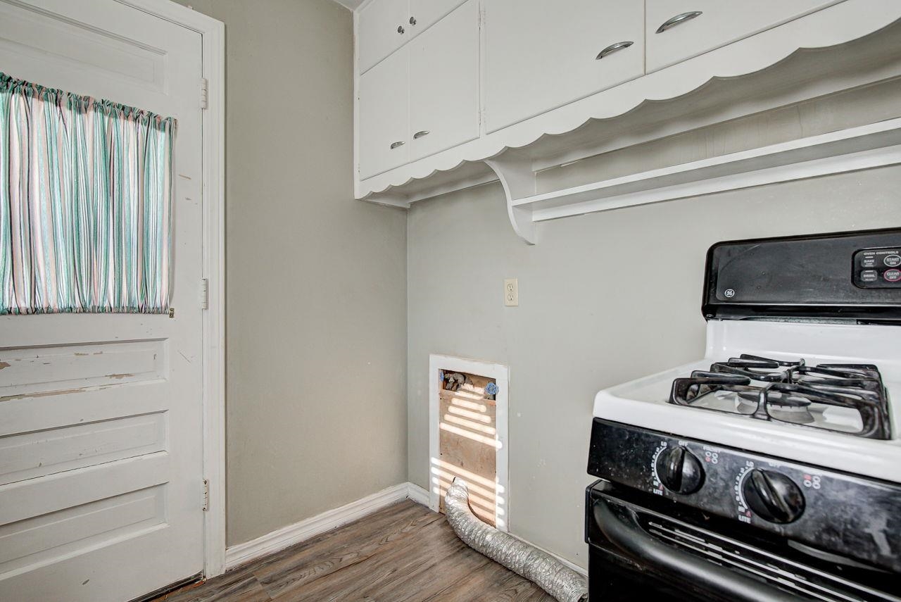 1210 S Adams