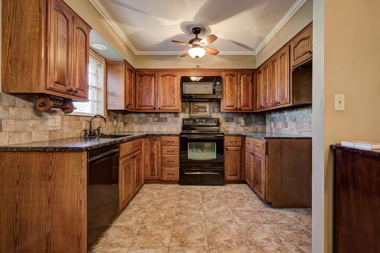 2300 Indian Dr