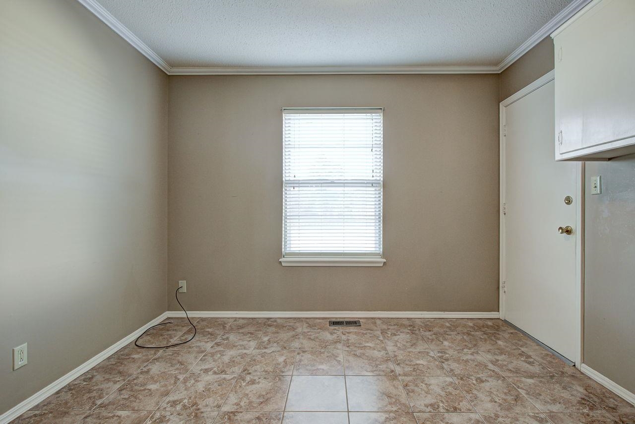 2300 Indian Dr