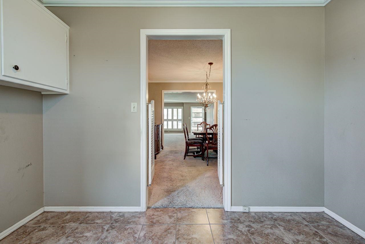 2300 Indian Dr