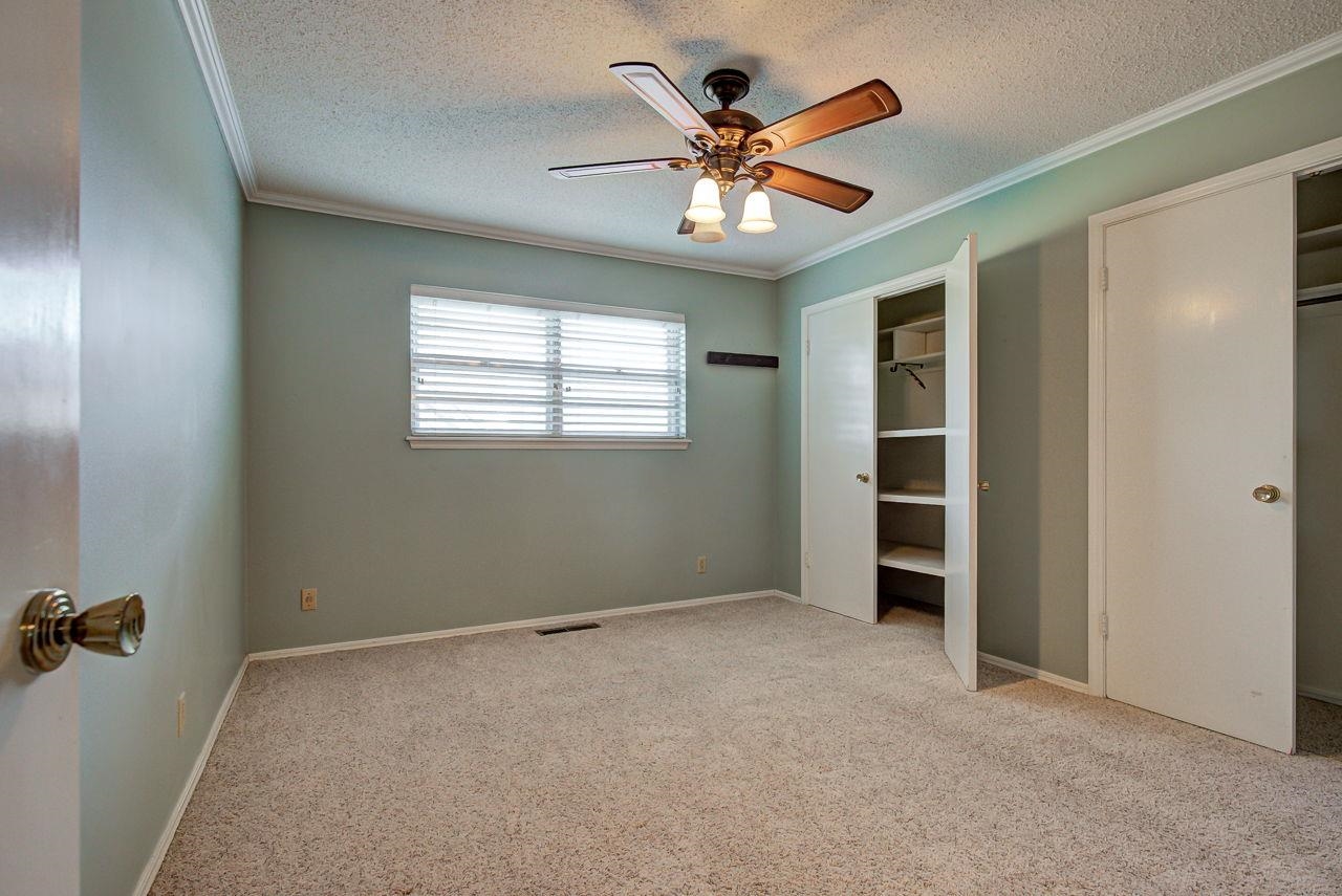 2300 Indian Dr