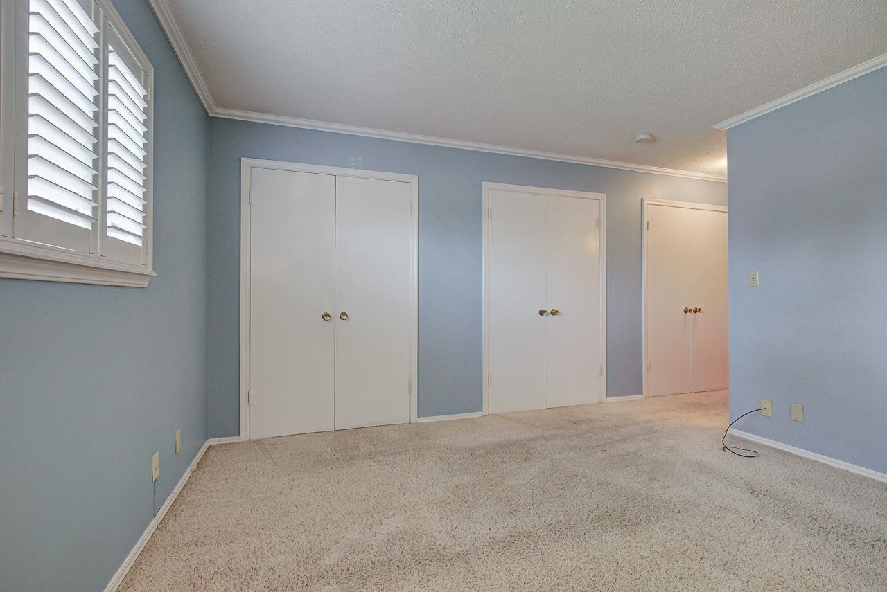 2300 Indian Dr