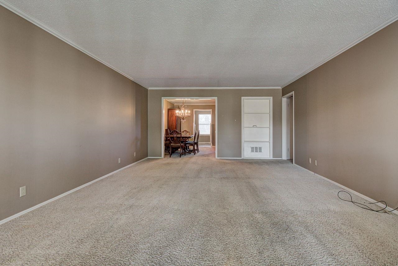 2300 Indian Dr