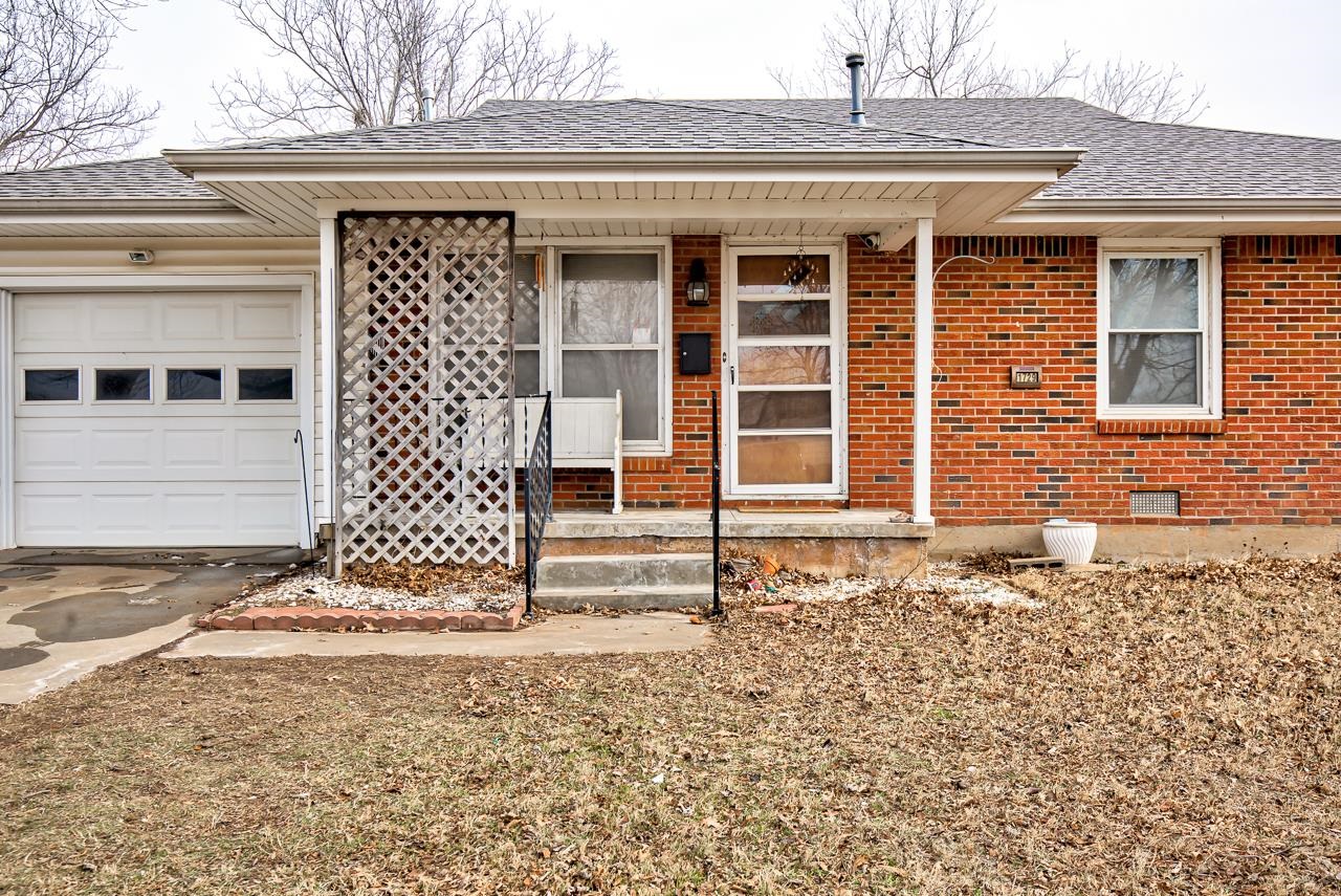 1729 N Monroe