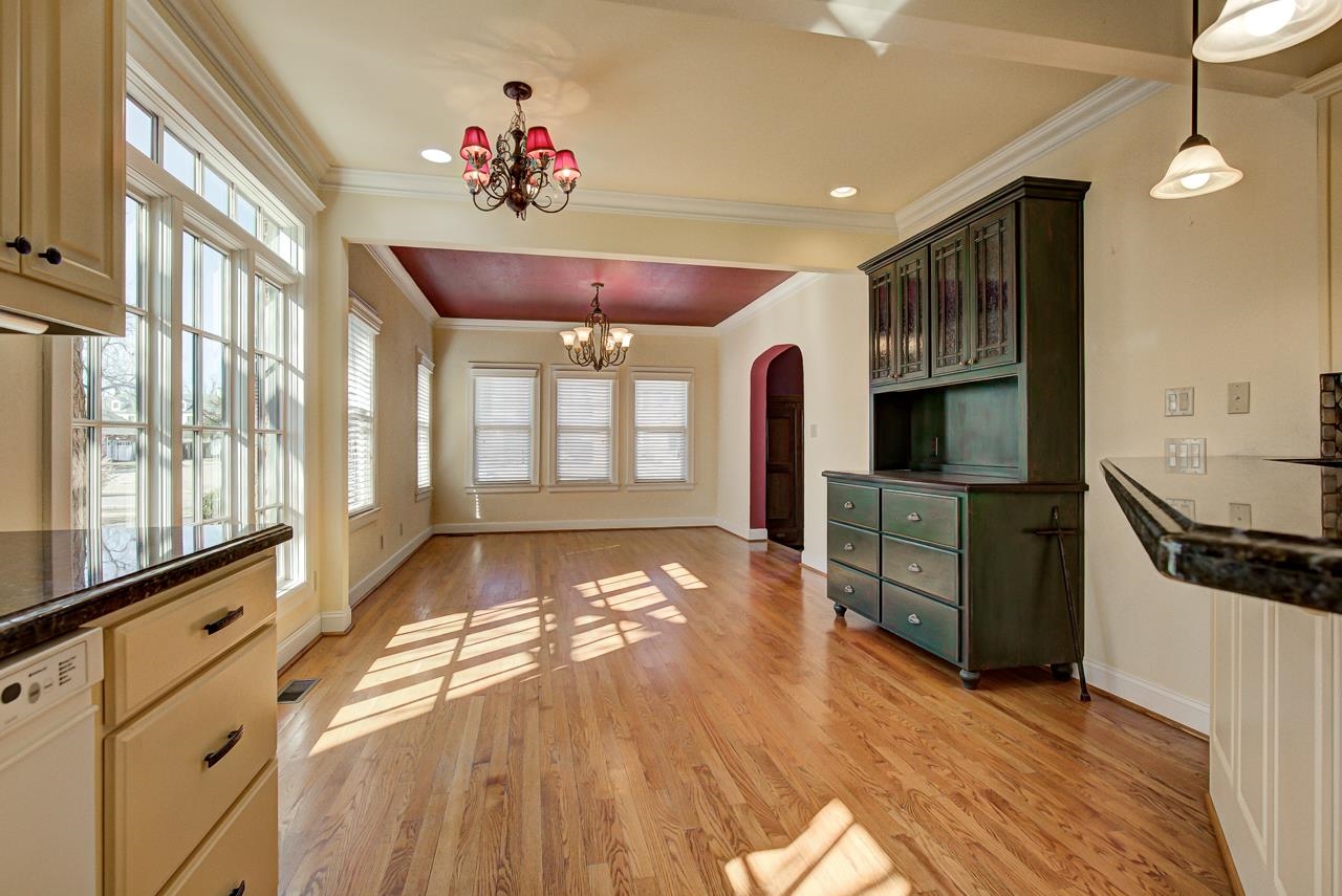 1217 Indian Dr
