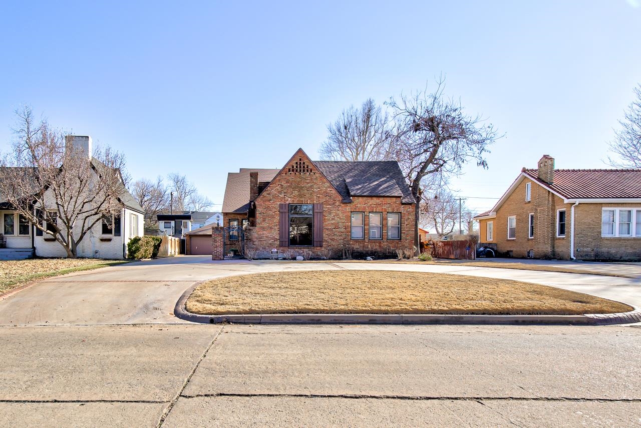 1217 Indian Dr