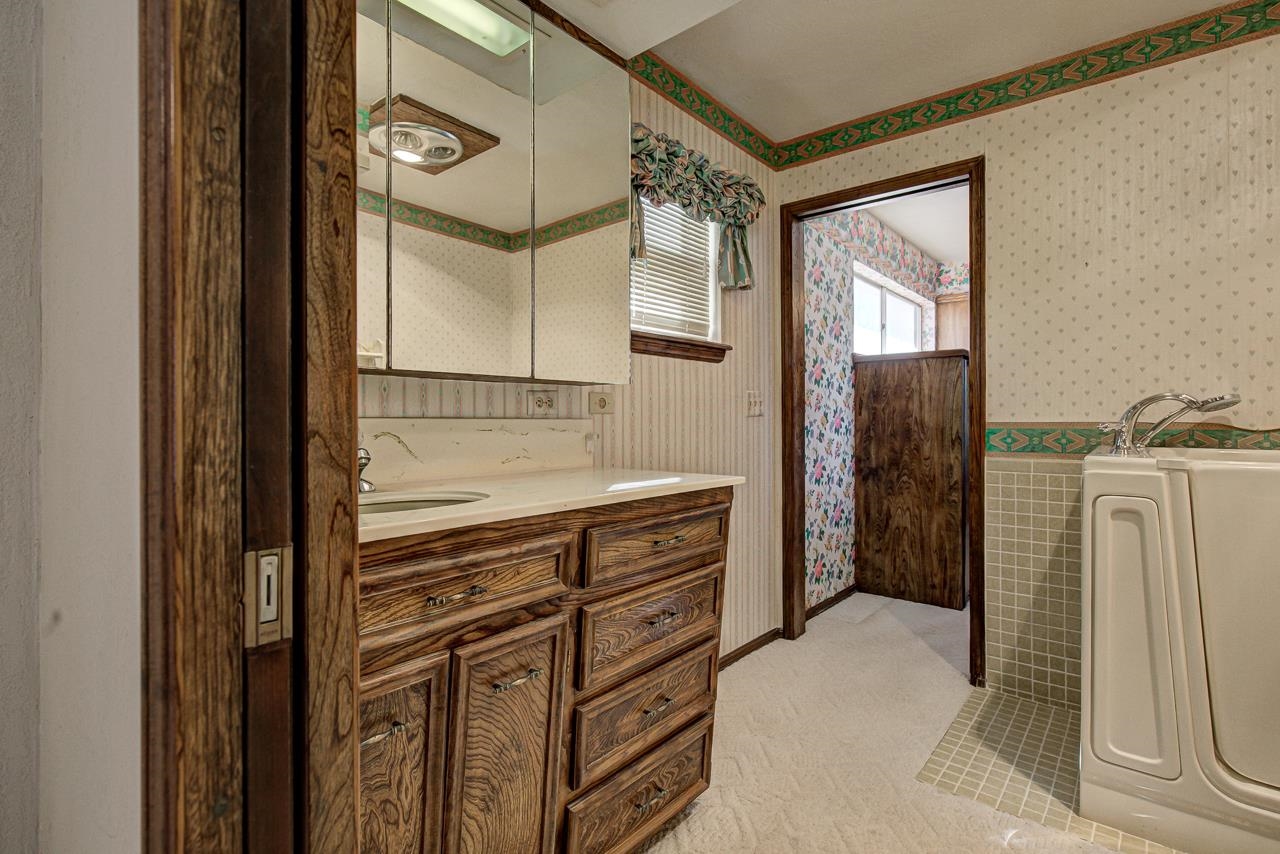 1217 Indian Dr