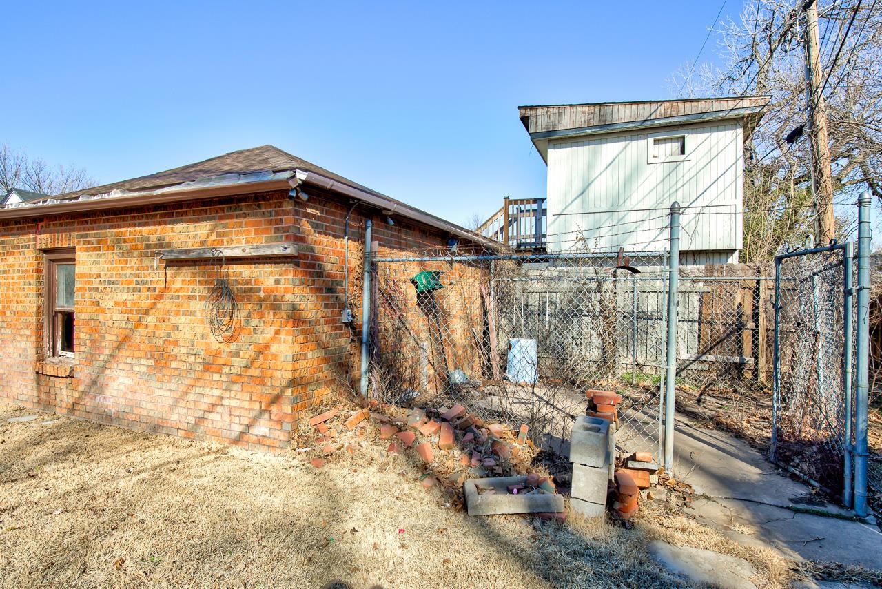 1217 Indian Dr