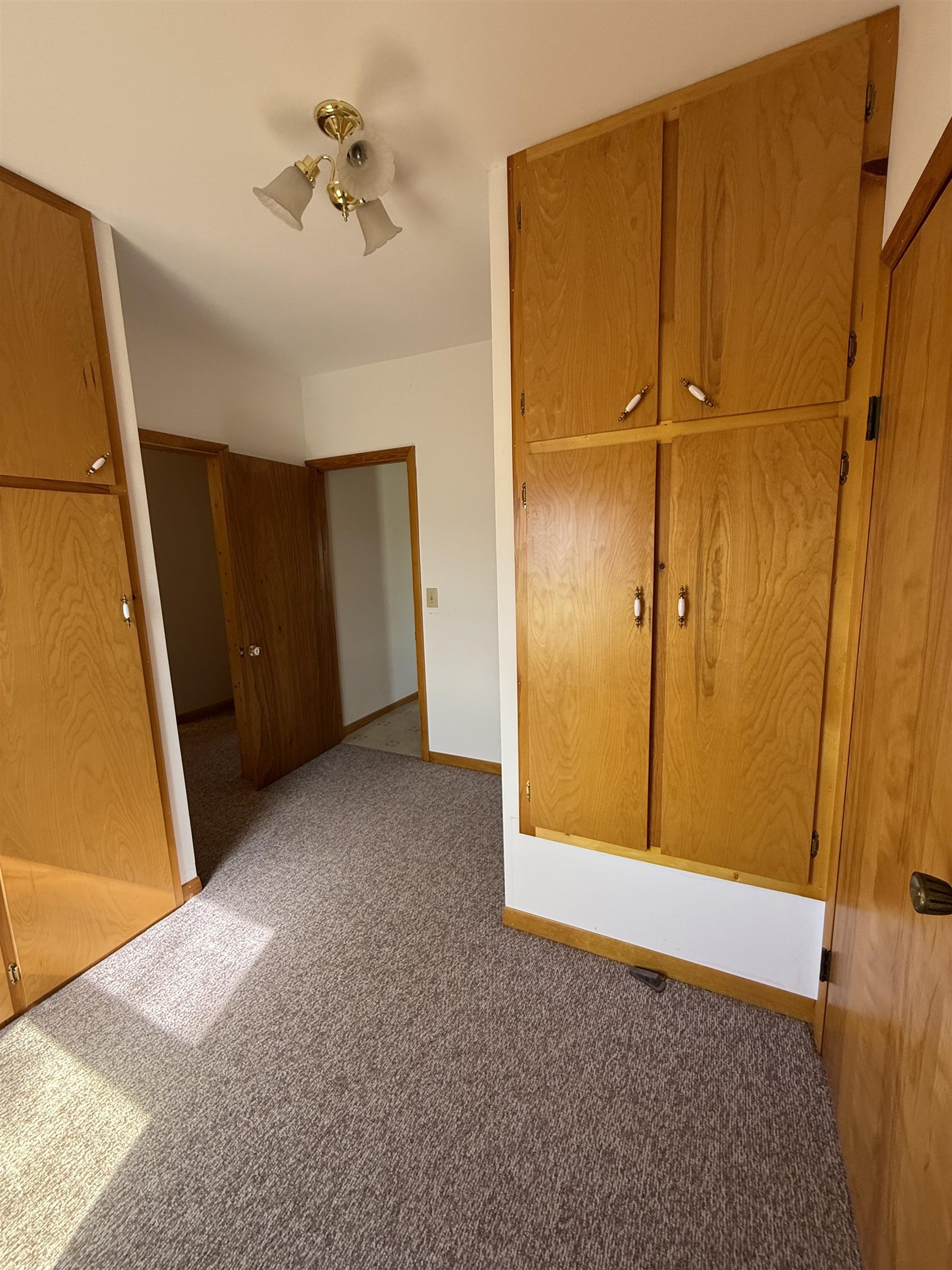 1224 Elm St