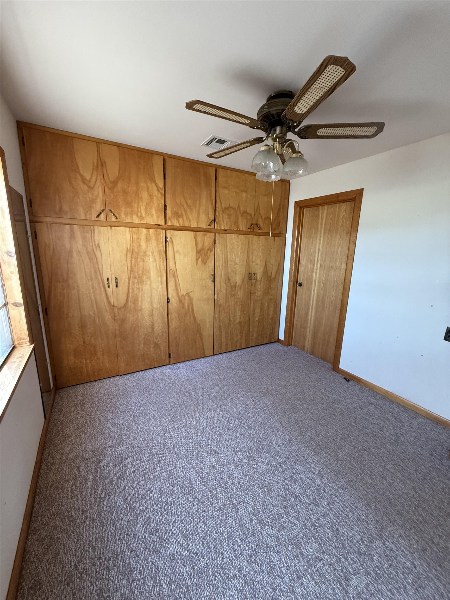 1224 Elm St