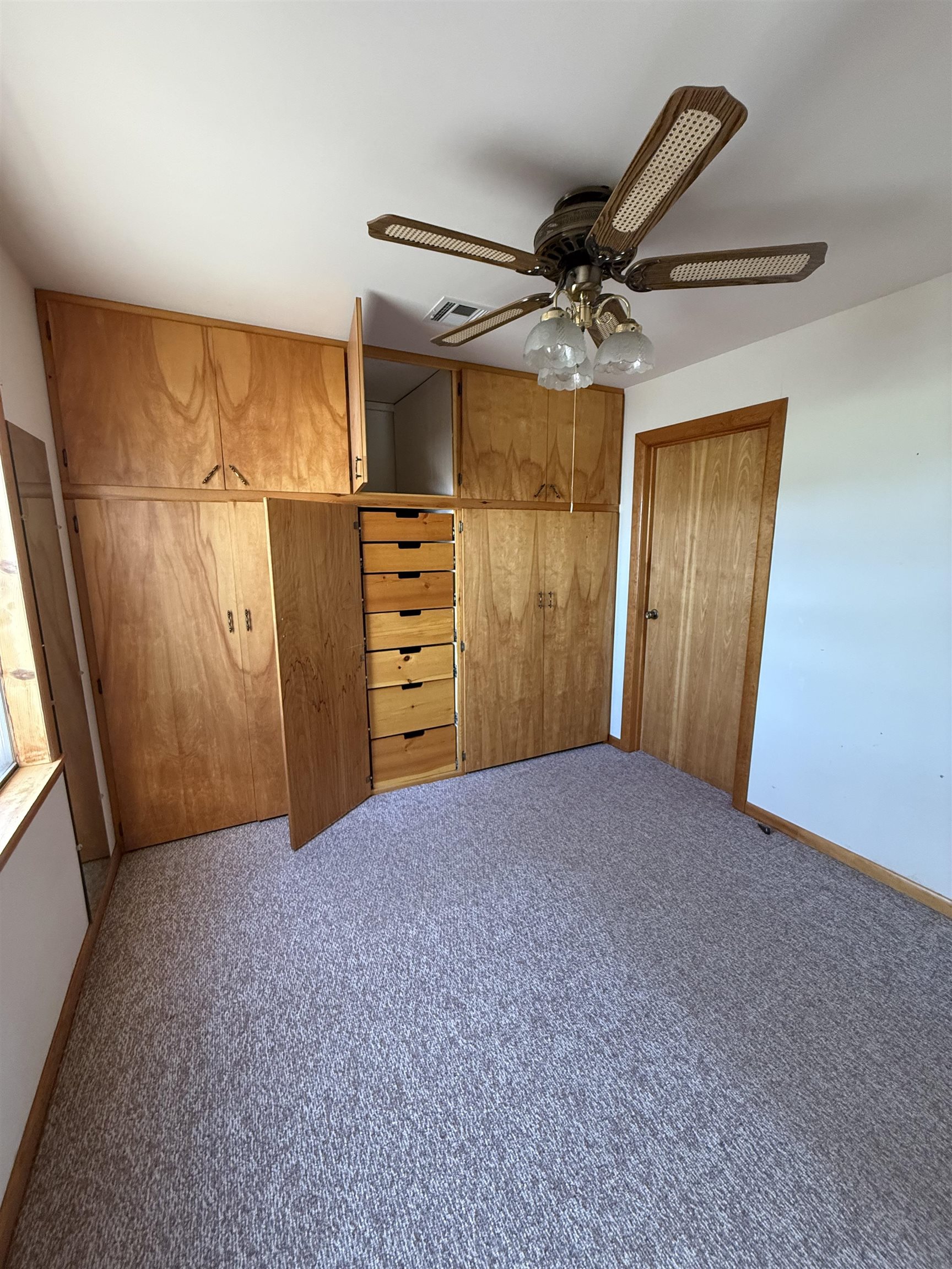 1224 Elm St