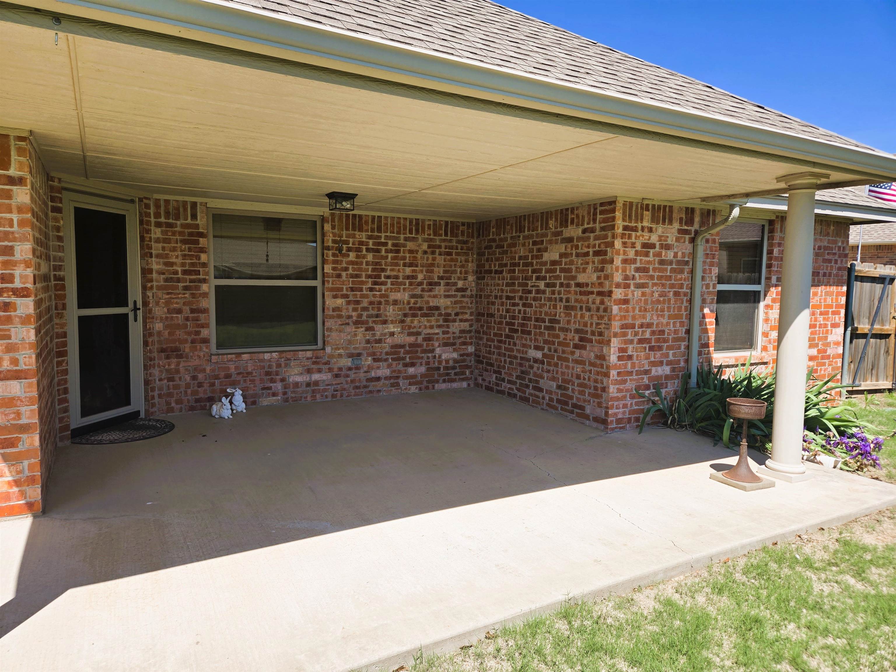 523 Grizzly Ln