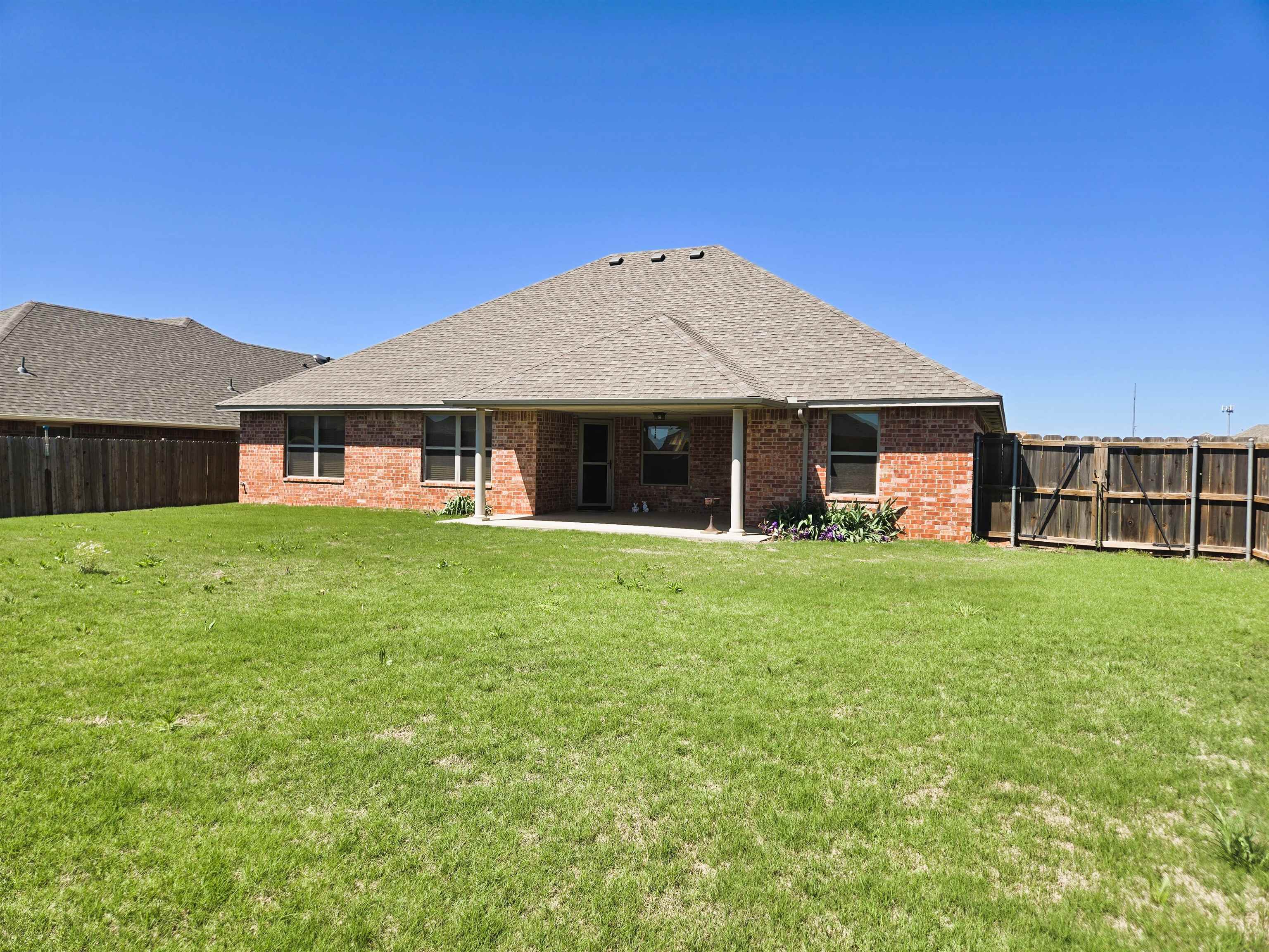 523 Grizzly Ln
