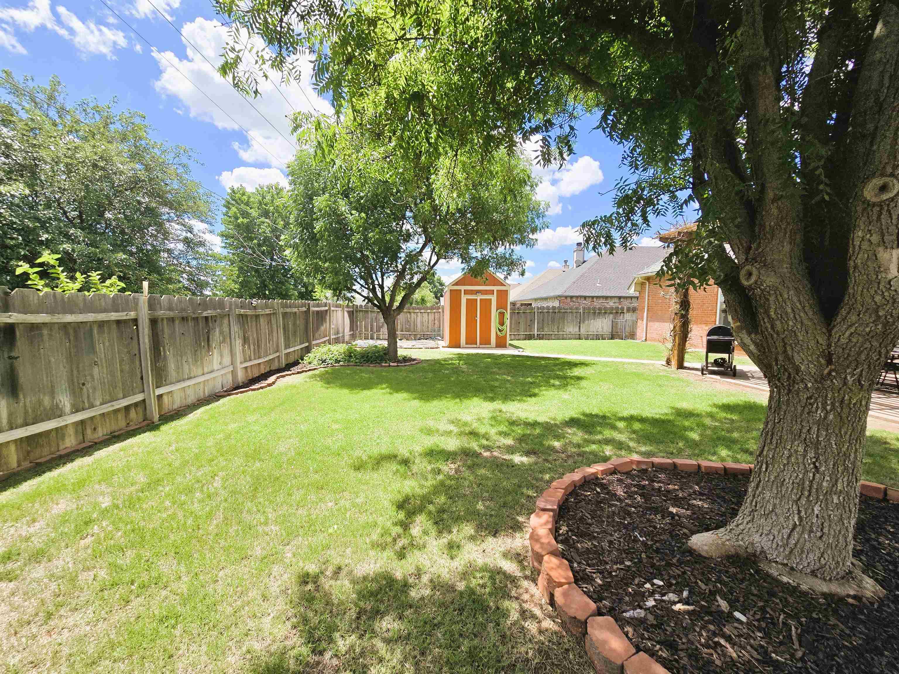 3815 Rockwood Rd