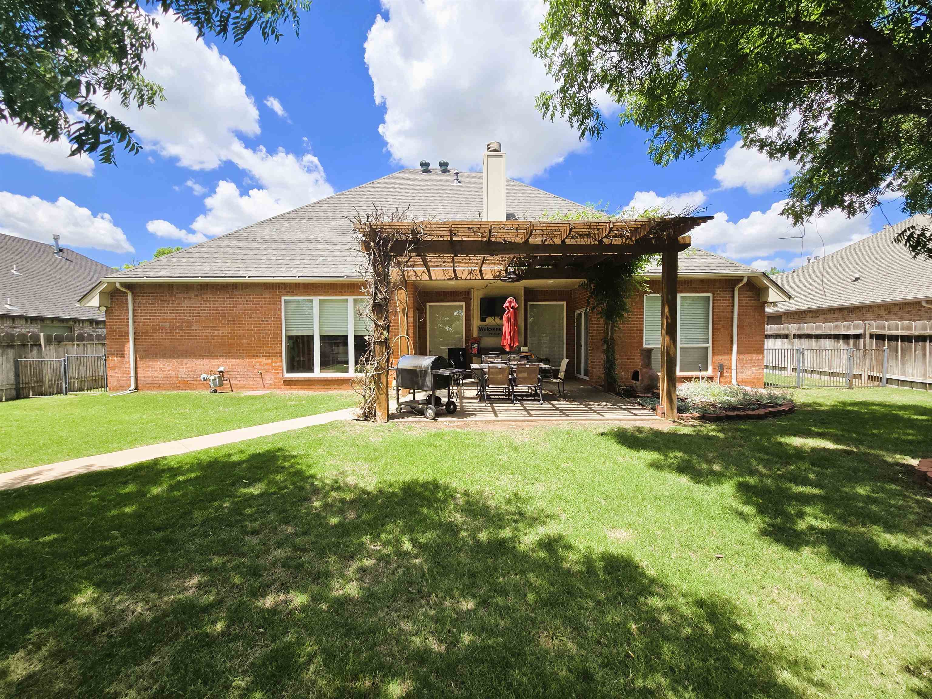 3815 Rockwood Rd
