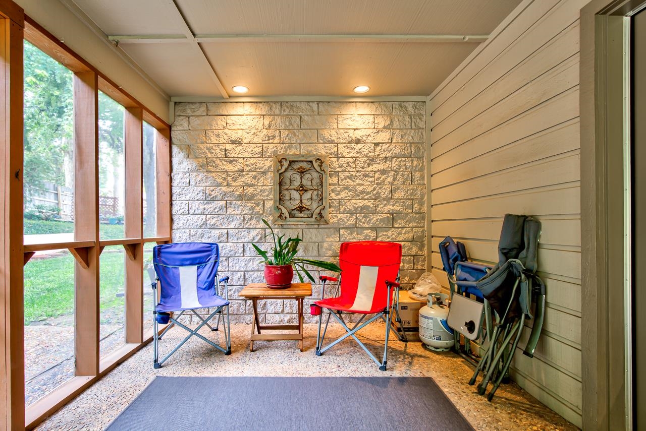 3225 Whippoorwill Ln