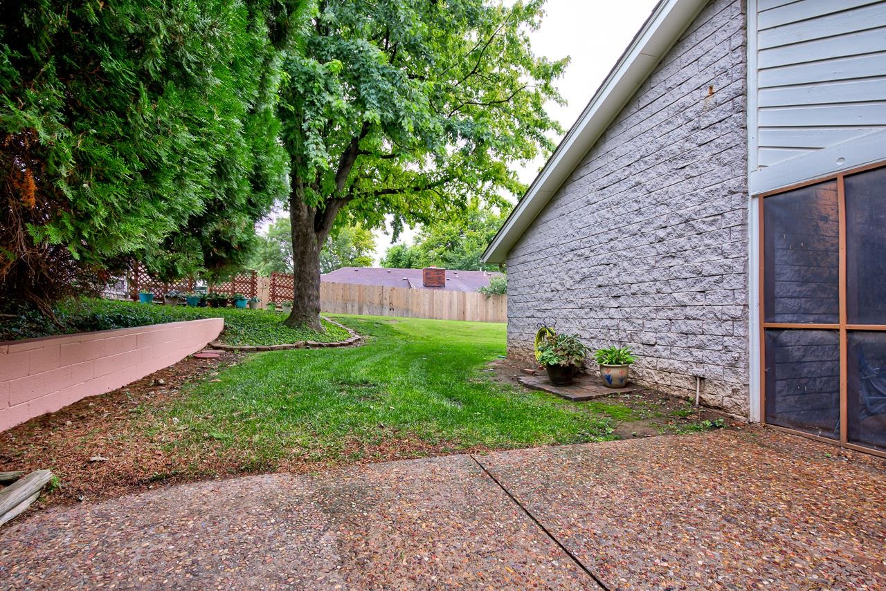 3225 Whippoorwill Ln
